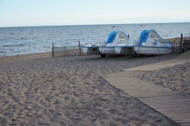 Portiragens Plage Ferienhaus Tretbootverleih Strand Sonnenuntergang Strand Meer Sand Holzweg