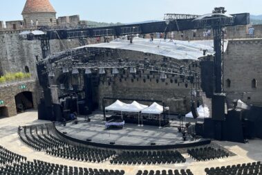 Konzert Bühne Theater Flügel Band Eventveranstaltung Licht Technik Carcassonne